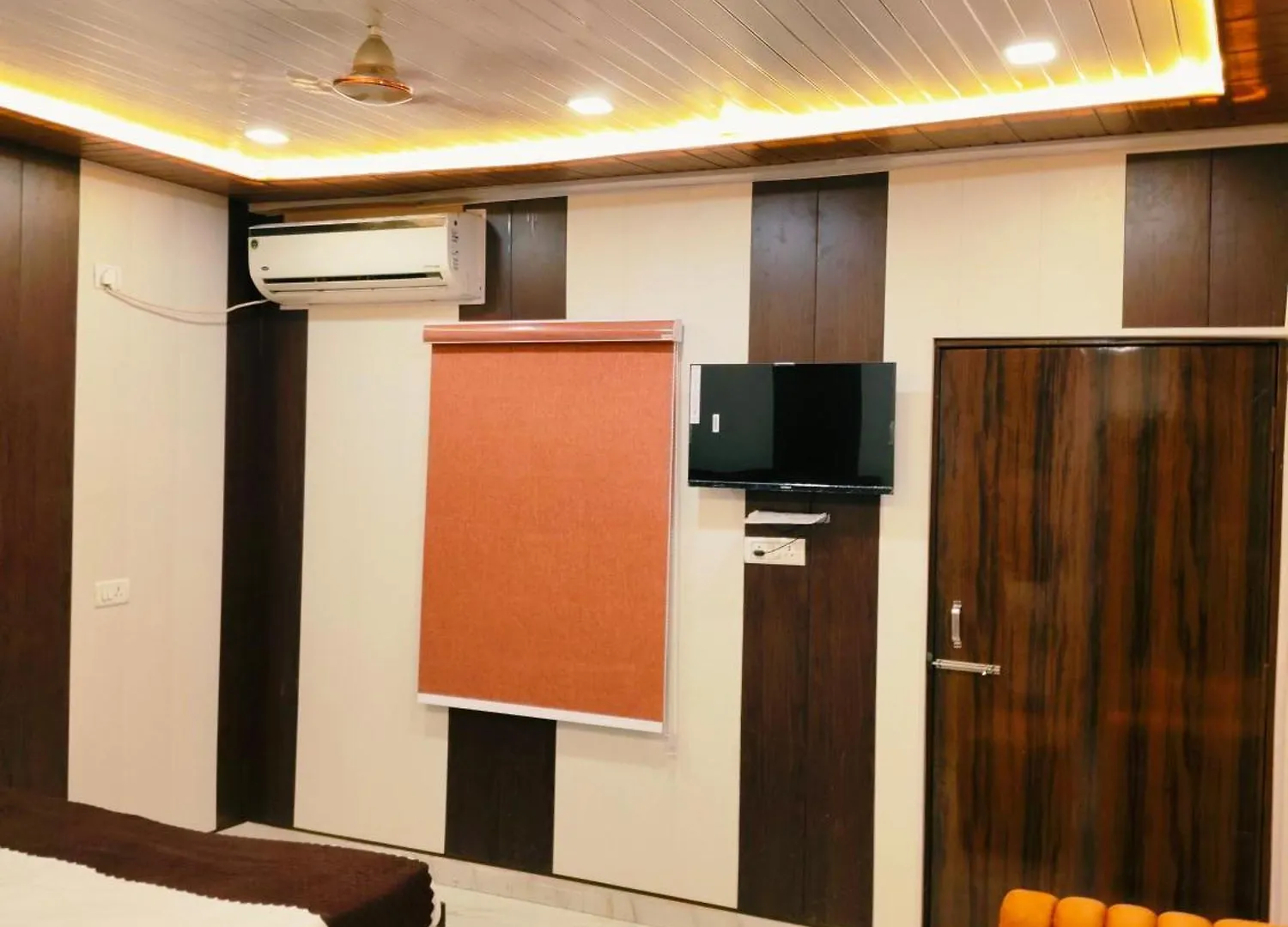 Hotel Valencia Palace Varanasi 3*,  India