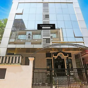 Super Townhouse Cantonment Formerly Sarin Varanasi